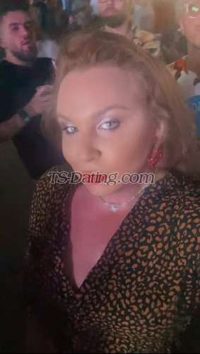 trans girl Mia26 7586110 trans girl Mia26 7586110