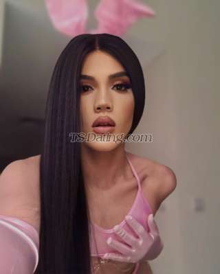 trans girl MiaMilani 7567232