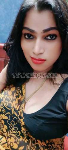 trans girl Mithra 0004250 trans girl Mithra 0004250