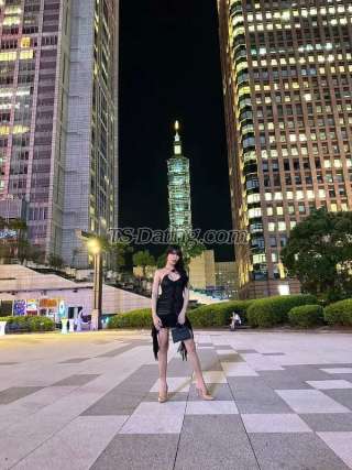 trans girl ModzaSoda 0962464