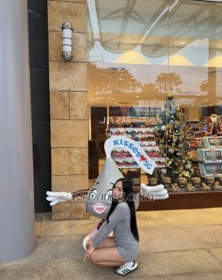 trans girl MollyPretty 6880326