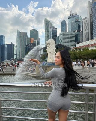 trans girl MollyPretty 6880359