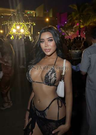 trans girl Monicacum 7286197