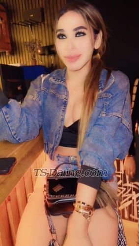 trans girl MonsterQueen 1509382
