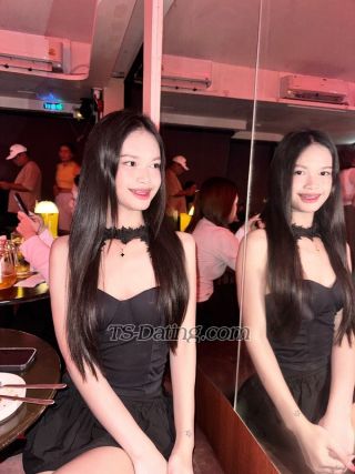 trans girl Mookda20 1571383 trans girl Mookda20 1571383