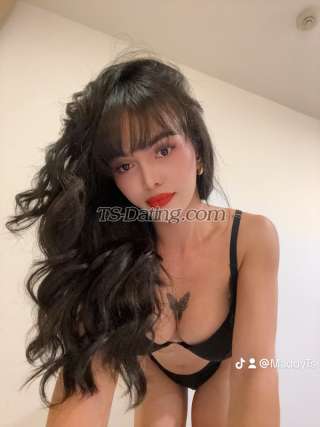 trans girl madelaine 2883292 trans girl madelaine 2883292