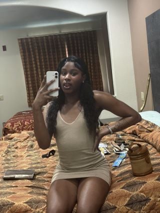 malika00 dating ad