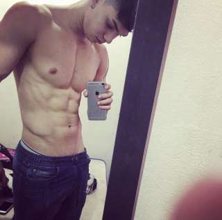 maximiliano23-7264377