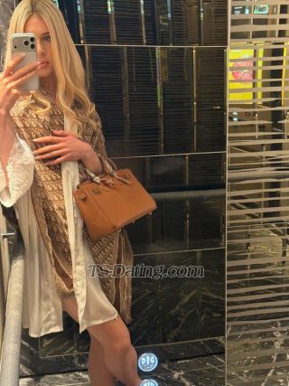 trans girl missmelania 7762388
