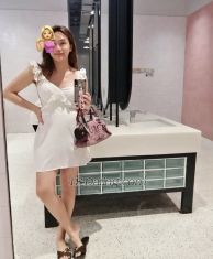 mytsteena Kuala Lumpur Transex Soy una mujer trans china de Malasia, una verdadera joya rara. Mis senos son suaves, alegres y fabulosos, mi pene es delicioso con un buen tamaño en la boca. Posición favorita 69.. Garganta profunda! Flexible.. Me encanta destruir el culo de un chico, y también me encanta ser pasivo. ¿No es maravilloso? Ambos podemos experimentar la misma diversión.. Puedo tener Massive Cumshot, pero en serio... ¿estás listo para el desafío? Por favor reserve con 2 horas de anticipación.