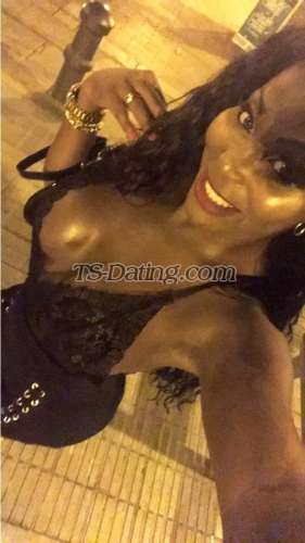 trans girl NAOMYXXXL 4352744 trans girl NAOMYXXXL 4352744