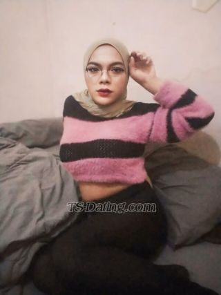 trans girl Nabillachels2 5088874