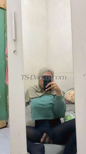 trans girl Nabillachels2 6884037