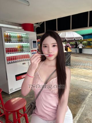 trans girl Nadeerra 0363703 trans girl Nadeerra 0363703