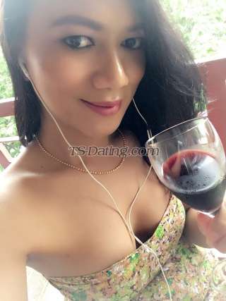 trans girl Nadeya 0340106 trans girl Nadeya 0340106