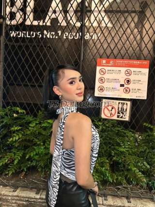 trans girl NadiaNad 0136397