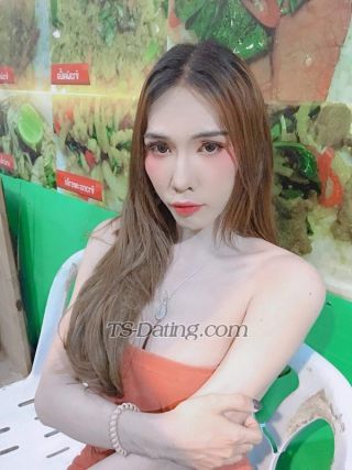 trans girl Nadiaeiei 7507403