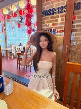 trans girl Nanxxx 2321820