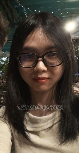 trans girl NaomiVy 5906425