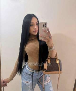 trans girl Natashadoll 8572014
