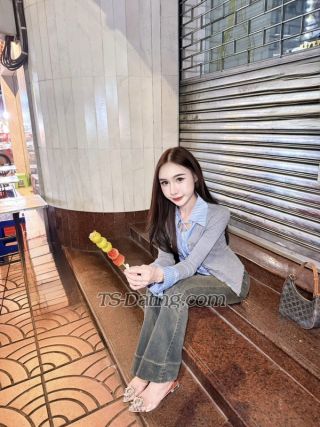 trans girl Natthamol 9832543