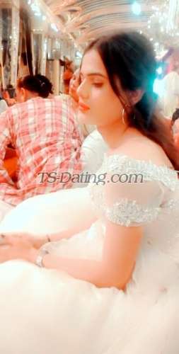 trans girl NauraKhan 1330822