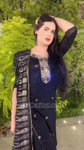 trans girl NauraKhan 1346346