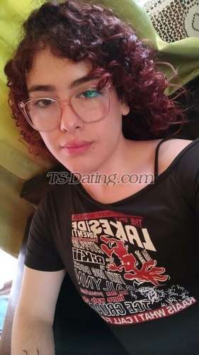 trans girl NaxitaFoxx 9982266