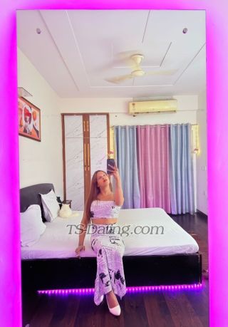 trans girl Nazzar 3253998