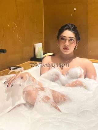 Shemale-Neha1234-7082100