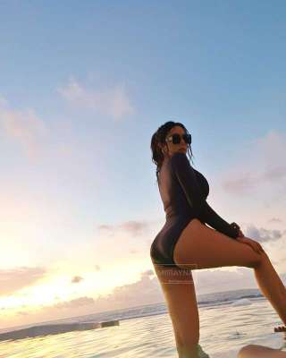 trans girl NheylaLadiva 1880921