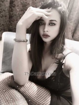 trans girl NiaLove 3147232