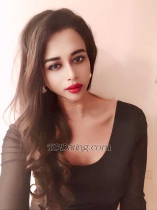 trans girl NiaLove 4457018