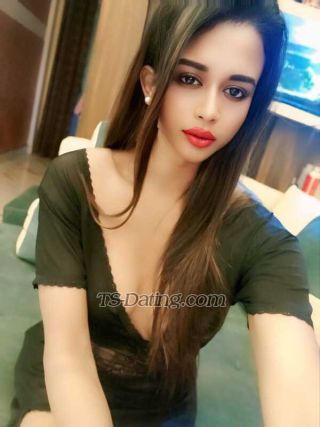 trans girl NiaLove 6310831