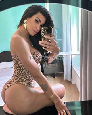 trans girl Nicolealeixo 6901750