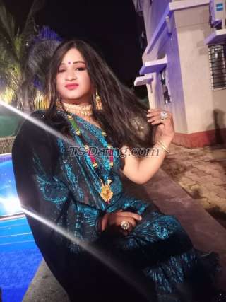 trans girl Nihari 9689300