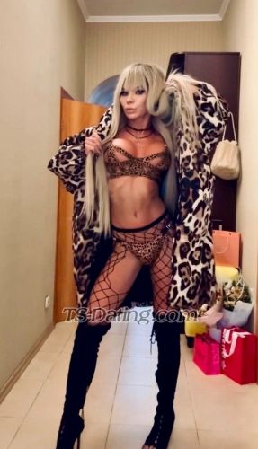 trans girl Nikakrouf 9616900