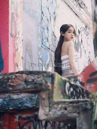 trans girl Niranira 6489228