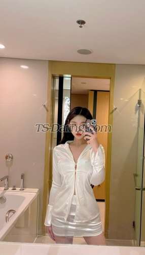 trans girl Niranira 6489416