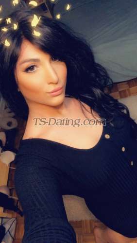 trans girl Nisren 0395568