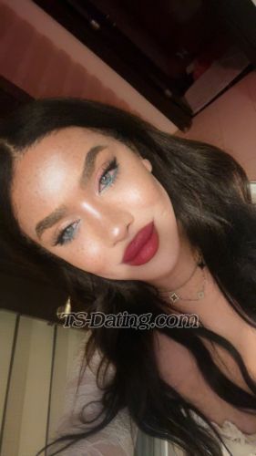 trans girl Noorangel 2637913