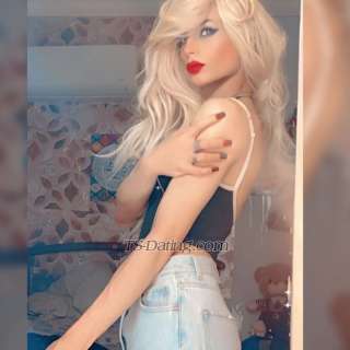 trans girl NuorSliman 8829937