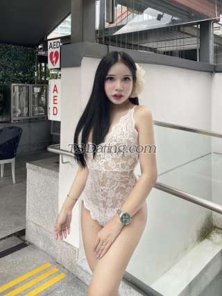 trans girl NurseDararai 8987000