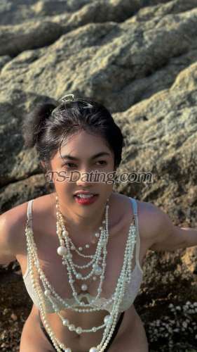 trans girl Nuttiwpk 0809912