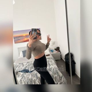 trans girl 120801 0483409