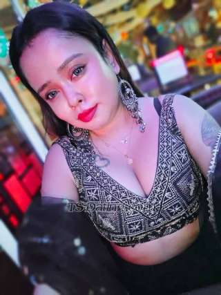 trans girl 824015DIYA 2482108 trans girl 824015DIYA 2482108