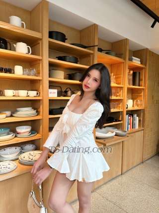 trans girl Peachzy 1991098 trans girl Peachzy 1991098