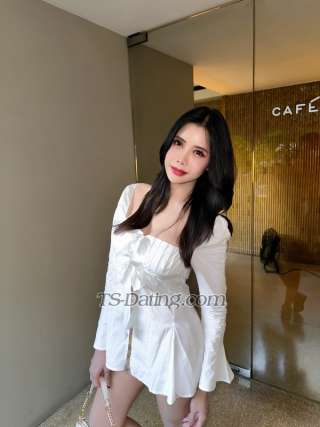 trans girl Peachzy 1991123 trans girl Peachzy 1991123