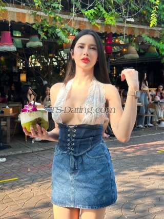 trans girl Peachzy 8669834 trans girl Peachzy 8669834