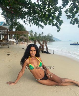 trans girl Pianotsthai 8110271